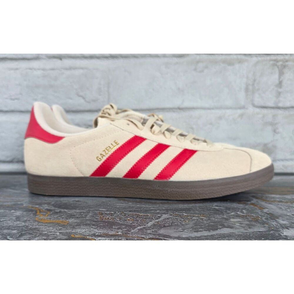 Adidas Gazelle Sand Strata Better Scarlet Gum JH5393 Men's Size 11